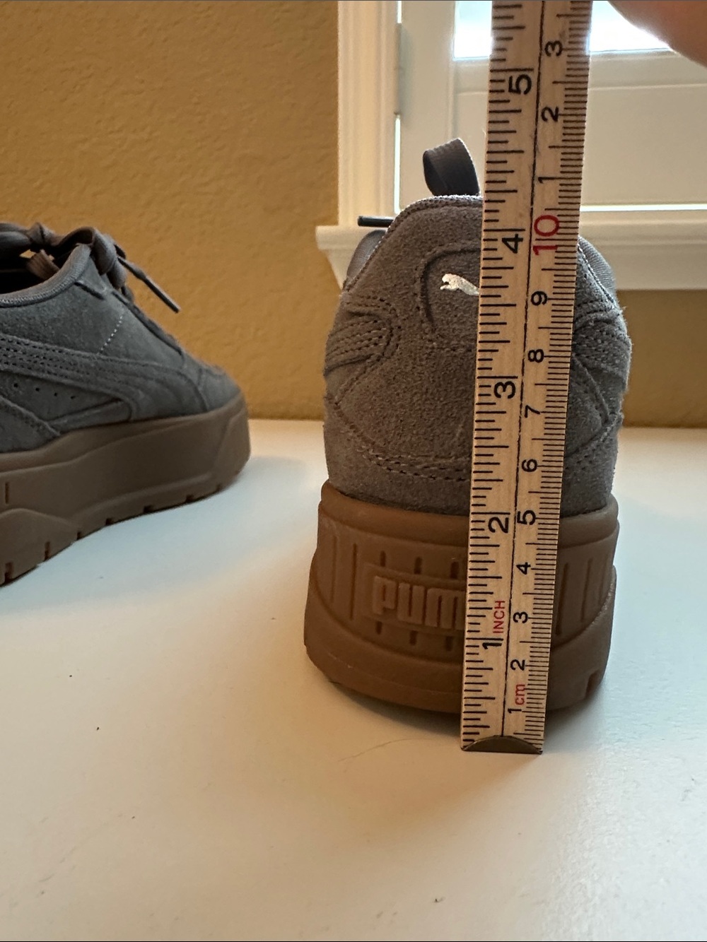 Puma Women’s Comfort Platform Sneakers Gray Suede Low-Top Size 7 - Picture 7 of 8